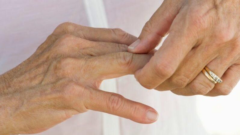 Dans quelles maladies nuisent aux articulations des doigts